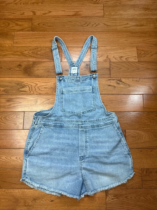 aerie Pants - Aerie Lightwash Denim Overall Shorts NWOT